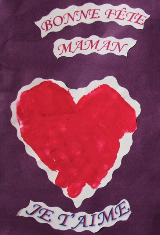 Version violette de la carte précédente, réalisée par un autre enfant