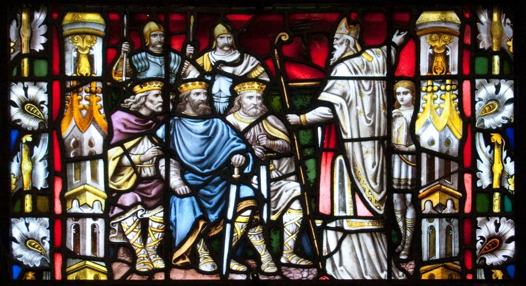 Saint Patrick prêchant aux rois irlandais, vitrail de la cathédrale Notre-Dame-de-l’Assomption, Carlow, Irlande
