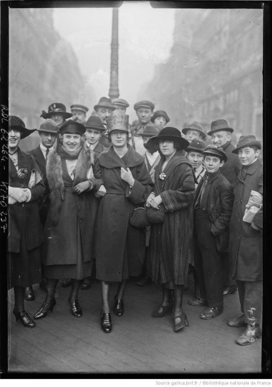 Groupe de catherinettes, Paris, 1909