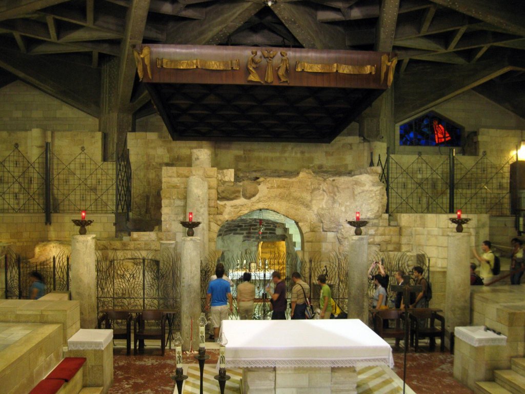 Grotte de l'Annonciation sous la Basilique à Nazareth, Israël