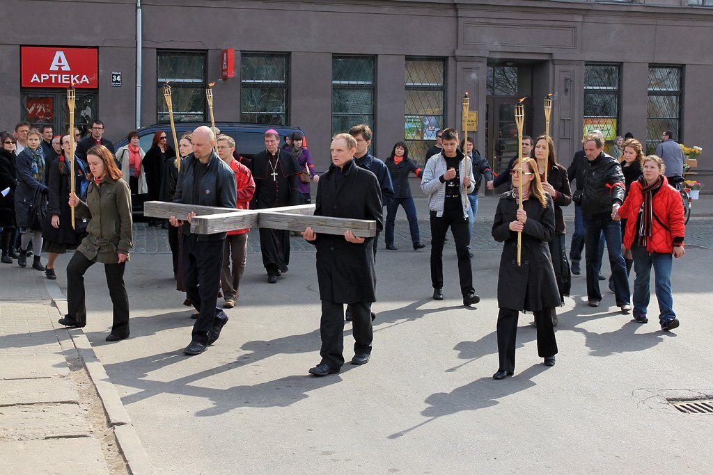 Procession à Riga, en Lettonie