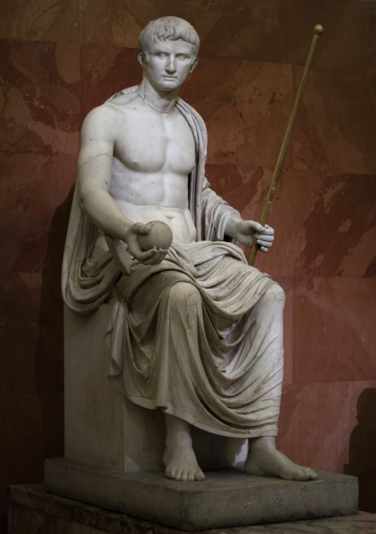 Auguste sous les traits de Jupiter, photo prise au musée de l'Ermitage de Saint Petersbourg