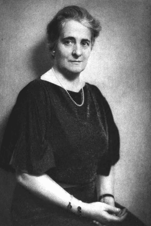 Elisabeth Achelis (1880–1973), photo prise en 1941, issue du livre Encyclopedia of American Biography: New Series