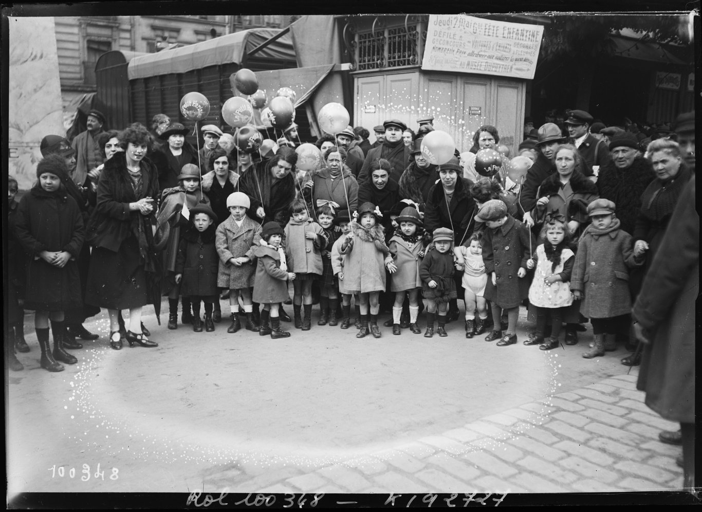 Fête des enfants à la foire du Trône (1925).
