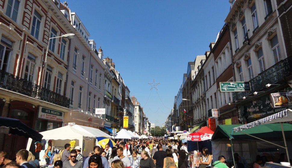 La braderie de Lille en 2012, dans la rue Gambetta