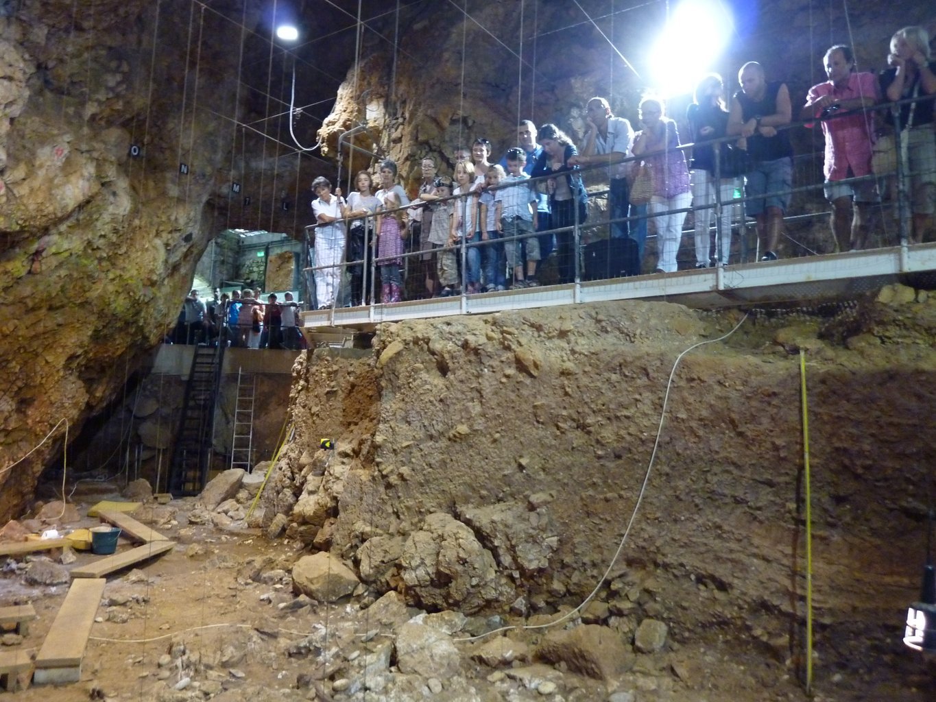 Visite de la grotte du Lazaret (Alpes-Maritimes), lors des JEP 2011.