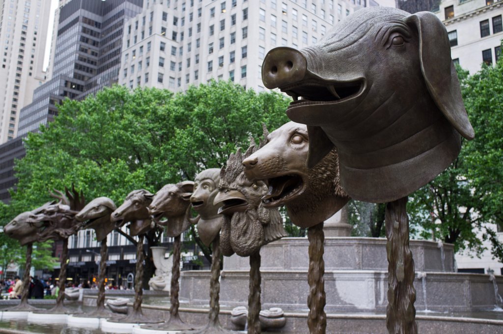 Circle of Animals / Zodiac Heads par l'artiste Ai Weiwei, New York City, 2011