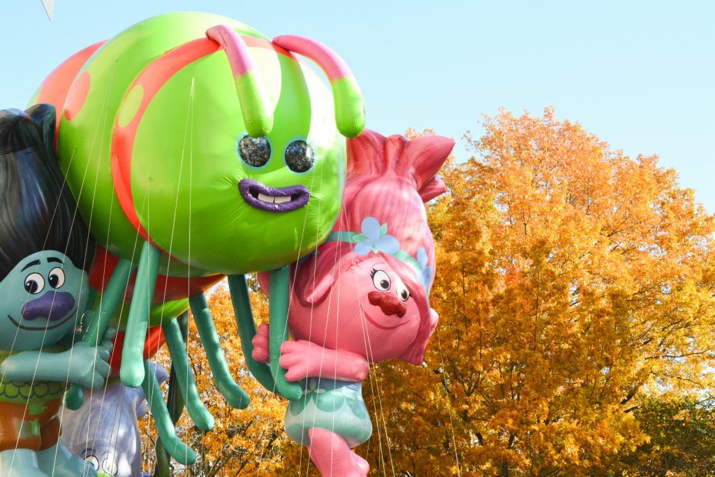 Trolls géants (film de 2016) du défilé Macy de Thanksgiving 2017