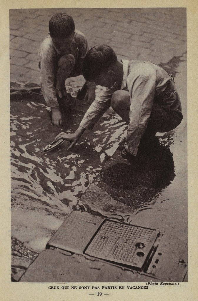 Les élèves qui ne partent pas en vacances (extrait de l'Almanach de la famille agricole, la Vosgienne agricole, de 1936).